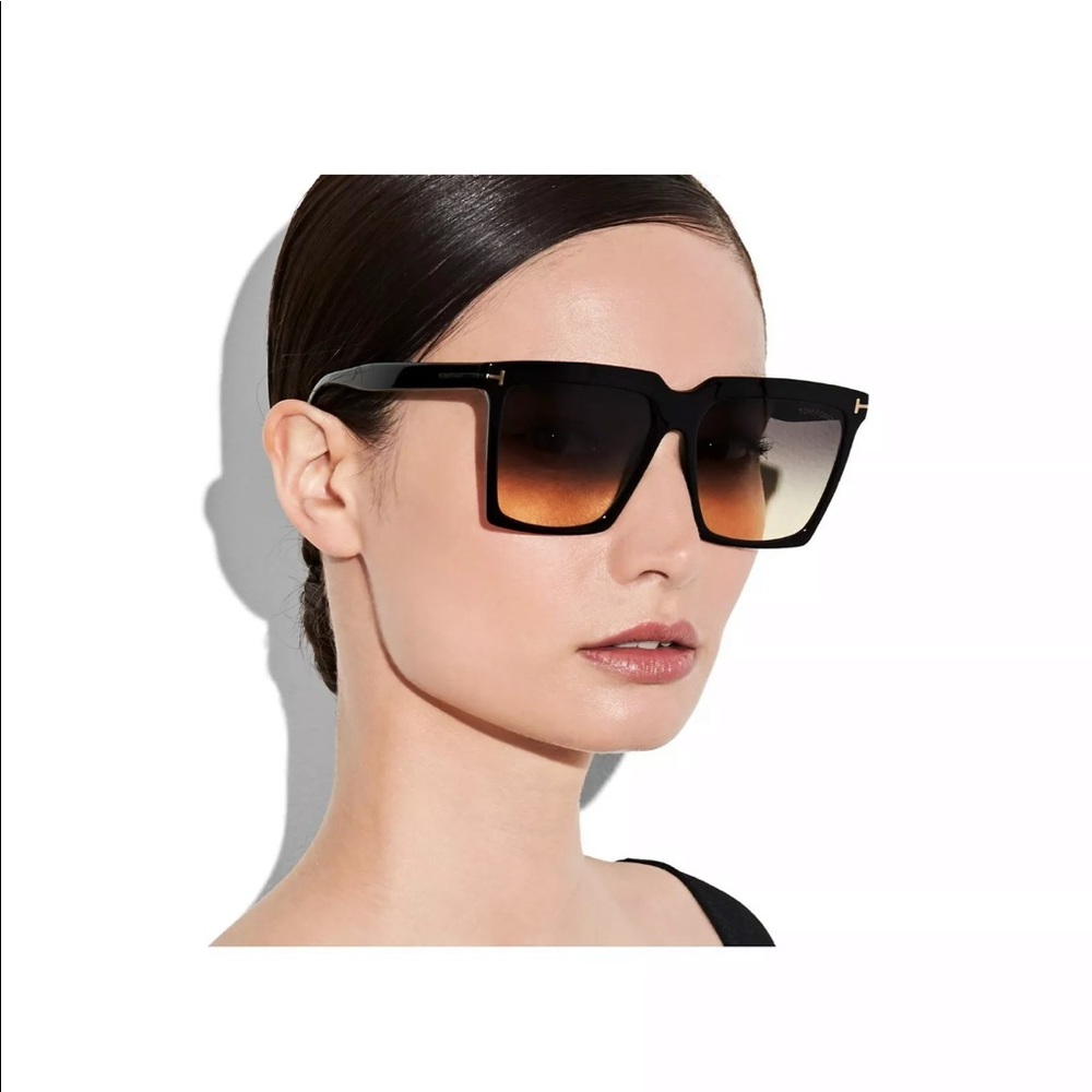 Tom Ford Sabrina FT0764 01B Black Smoke Sunglasses - Picture 8 of 11